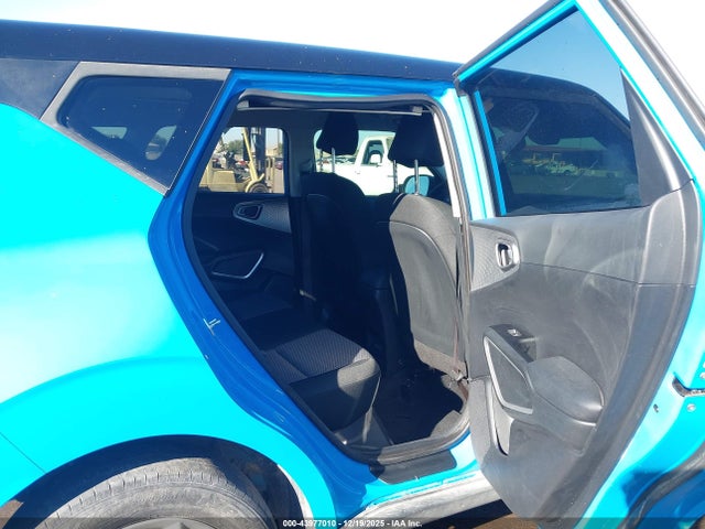 KNDJ23AU4R7226421 KIA SOUL S