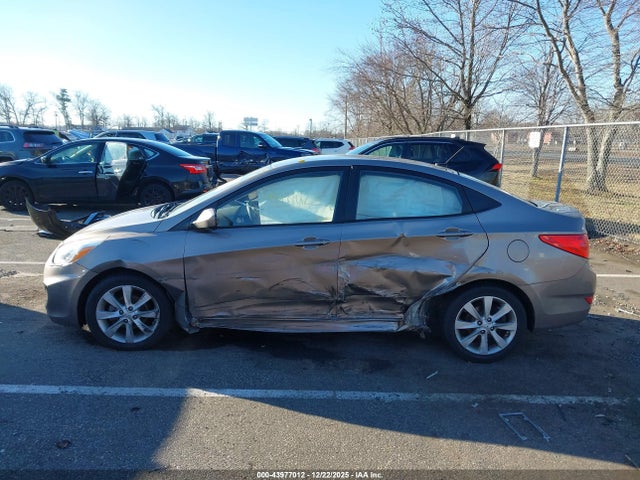 Продажа на аукционе авто 2014 Hyundai Accent Gls, vin: KMHCU4AE6EU763686, номер лота: 43977012