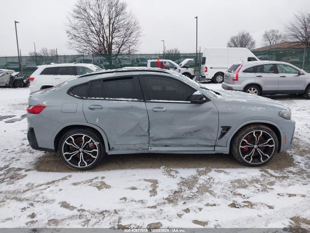 BMW X4 M 2022 5YM23EC06N9M62520 Image 13