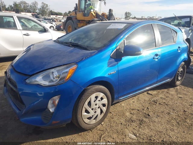 JTDKDTB3XG1132337 Toyota Prius C Two