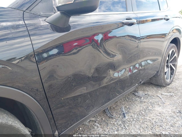 2022 MITSUBISHI OUTLANDER JA4J3TA81NZ065941 Photo 5