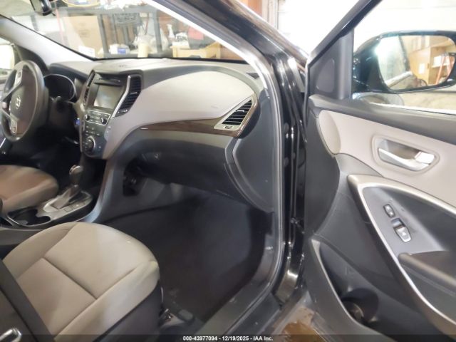 2018 HYUNDAI SANTA FE SPORT 5NMZUDLBXJH063172 Photo 4