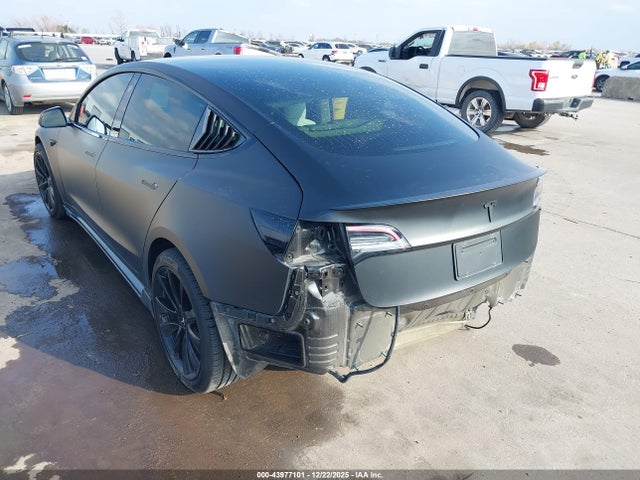 2019 TESLA MODEL 3 5YJ3E1EB5KF365924 Photo 2