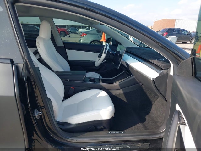 2019 TESLA MODEL 3 5YJ3E1EB5KF365924 Photo 4