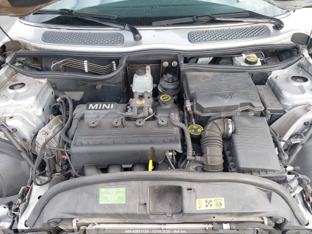 2007 MINI COOPER WMWRF33517TG16989 Photo 9