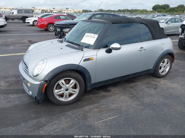 2007 MINI COOPER WMWRF33517TG16989 Photo 1
