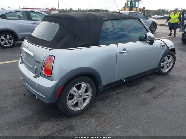 2007 MINI COOPER WMWRF33517TG16989 Photo 3