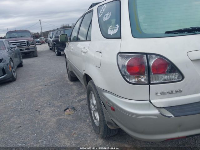 2002 LEXUS RX 300 JTJGF10U820140495 Photo 2