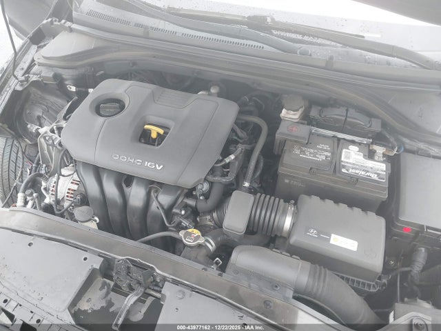 Hyundai Elantra 2017 5NPD74LF5HH193071 Image 10