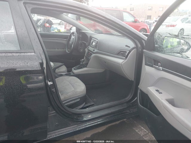 Hyundai Elantra 2017 5NPD74LF5HH193071 Image 5