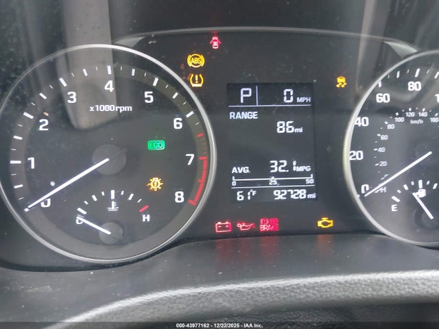 Hyundai Elantra 2017 5NPD74LF5HH193071 Image 7