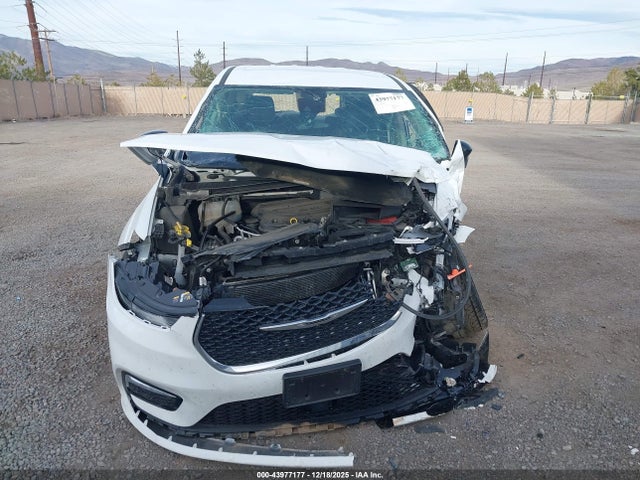 Продаж на аукціоні авто 2024 Chrysler Pacifica Touring L Awd, vin: 2C4RC3BG3RR185612, номер лоту: 43977177