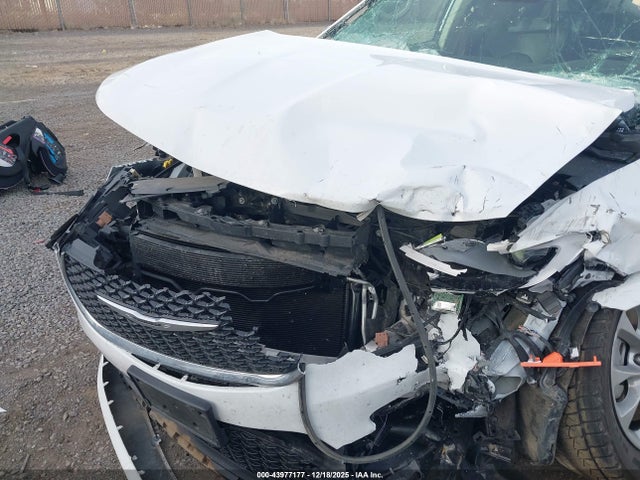 Продаж на аукціоні авто 2024 Chrysler Pacifica Touring L Awd, vin: 2C4RC3BG3RR185612, номер лоту: 43977177