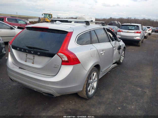 2017 VOLVO V60 YV140MSK8H1343873 Photo 3