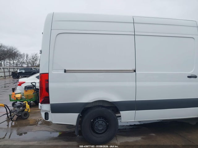 Продажа на аукционе авто 2024 Mercedes-benz Sprinter 2500 Standard Roof 4-cyl Diesel Ho, vin: W1Y4NBHY2RT165726, номер лота: 43977183