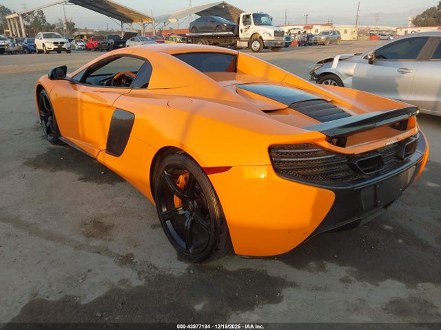 Mclaren 650S 2016 SBM11FAA5GW006189 Image 3