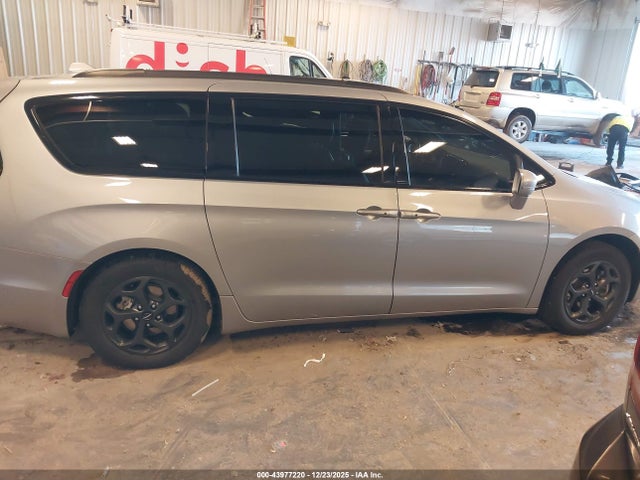 Aukcja sprzedaży 2021 Chrysler Pacifica Hybrid Touring L, vin: 2C4RC1L77MR587645, numer aukcji: 43977220