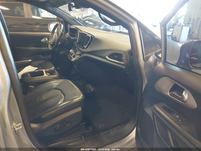 Aukcja sprzedaży 2021 Chrysler Pacifica Hybrid Touring L, vin: 2C4RC1L77MR587645, numer aukcji: 43977220