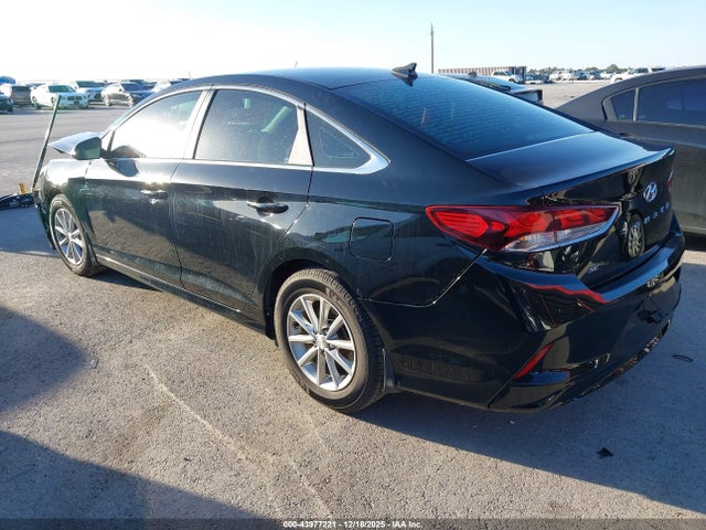 5NPE24AF2JH629953 Hyundai SONATA SE