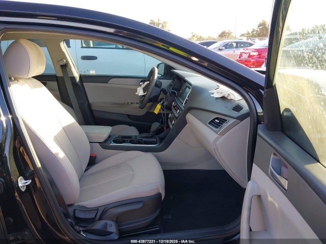 5NPE24AF2JH629953 Hyundai SONATA SE