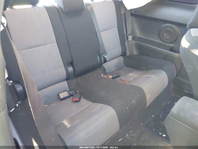 JTKJF5C75FJ002279 Scion TC