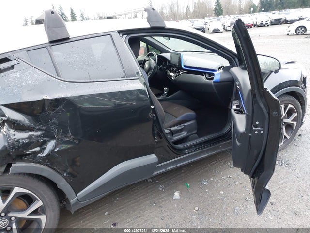 JTNKHMBX9L1067712 Toyota C-HR XLE