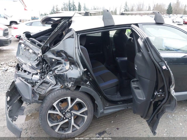 JTNKHMBX9L1067712 Toyota C-HR XLE