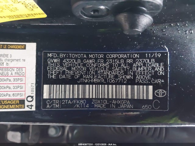 JTNKHMBX9L1067712 Toyota C-HR XLE