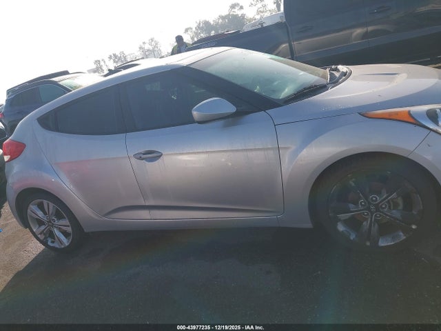 Hyundai Veloster 2016 KMHTC6AD3GU258763 Image 13