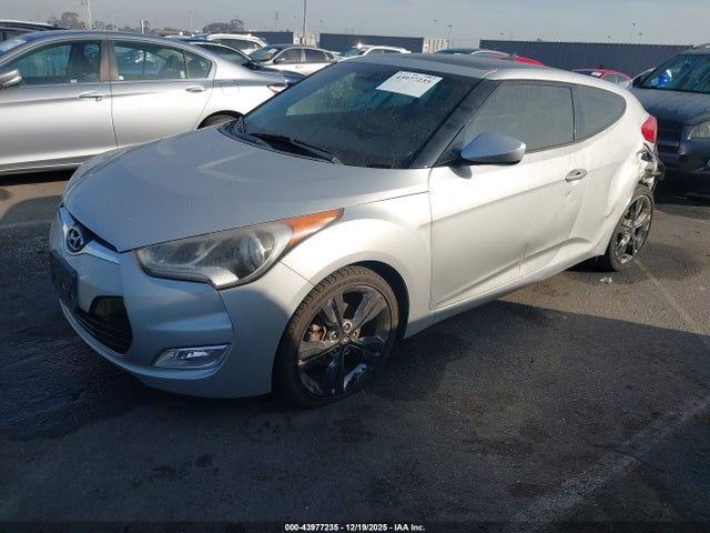 Hyundai Veloster 2016 KMHTC6AD3GU258763 Image 2