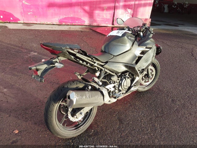 Kawasaki EX400 2019 JKAEXKH12KDA42544 Image 4