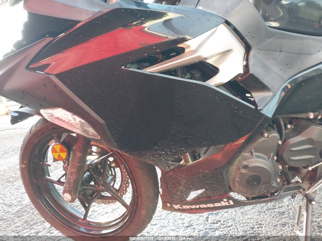 Kawasaki EX400 2019 JKAEXKH12KDA42544 Image 9