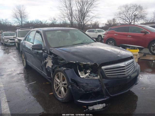 2014 MERCEDES-BENZ C 250 WDDGF4HB4ER307786 Photo 5