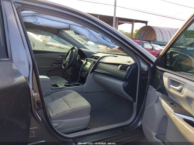 Aukcja sprzedaży 2015 Toyota Camry Hybrid Le, vin: 4T1BD1FK2FU175102, numer aukcji: 43977312
