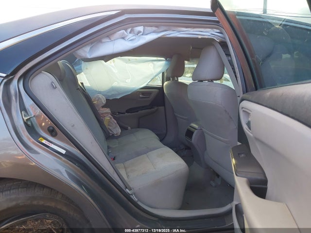Aukcja sprzedaży 2015 Toyota Camry Hybrid Le, vin: 4T1BD1FK2FU175102, numer aukcji: 43977312