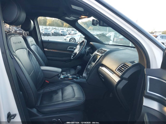 1FM5K8HT0HGC05250 Ford Explorer Platinum