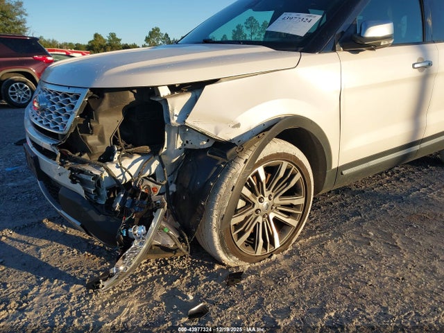 1FM5K8HT0HGC05250 Ford Explorer Platinum