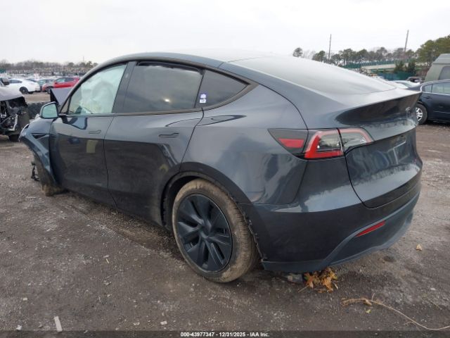 2025 TESLA MODEL Y 7SAYGDED3SA378237 Photo 2