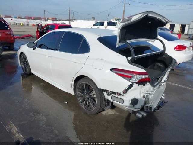 4T1B61HK2KU766094 Toyota CAMRY XSE