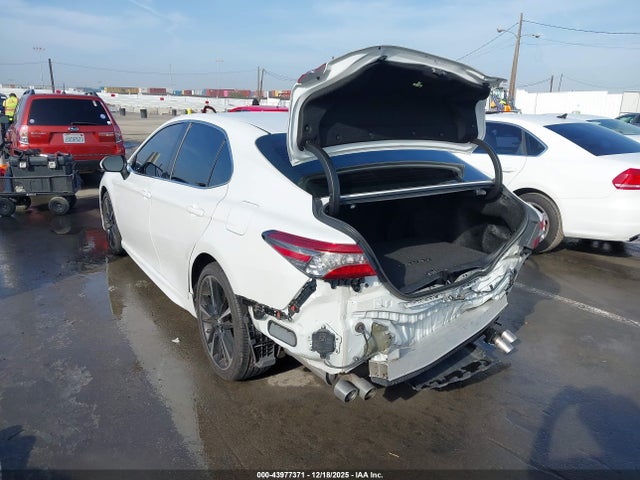 4T1B61HK2KU766094 Toyota CAMRY XSE