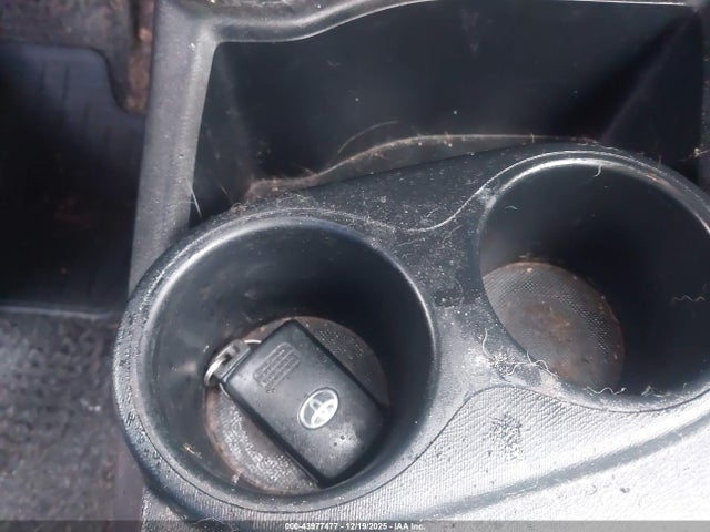 2013 TOYOTA PRIUS C JTDKDTB31D1038830 Photo 10