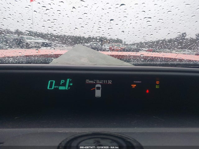 2013 TOYOTA PRIUS C JTDKDTB31D1038830 Photo 6