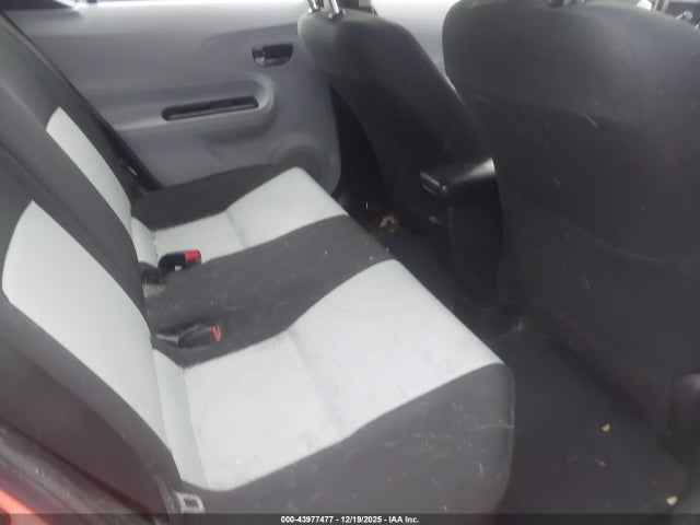 2013 TOYOTA PRIUS C JTDKDTB31D1038830 Photo 7