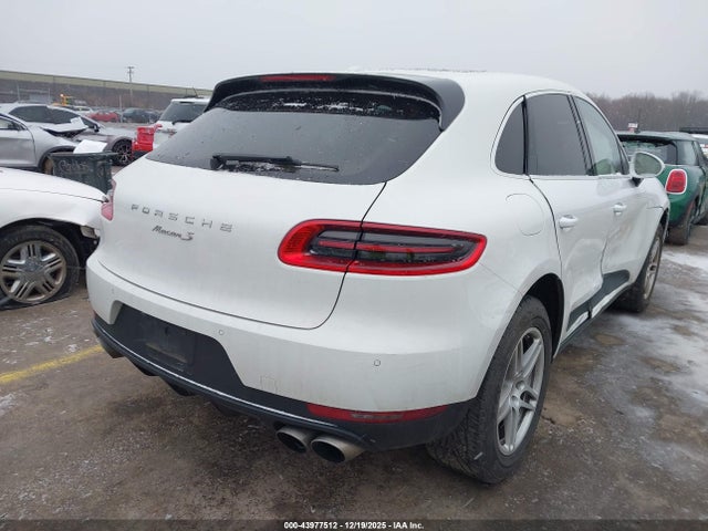 2015 PORSCHE MACAN WP1AB2A53FLB69472 Photo 3