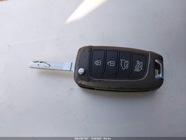 Hyundai Veloster 2.0 2019 KMHTG6AF3KU014688 Image 11
