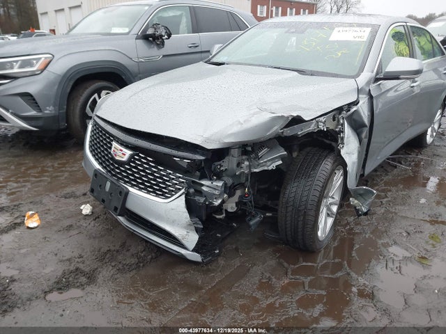 2025 CADILLAC CT4 1G6DK5RKXS0106586 Photo 5