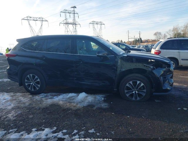Продаж на аукціоні авто 2021 Toyota Highlander Xle, vin: 5TDGZRBH7MS136009, номер лоту: 43977672