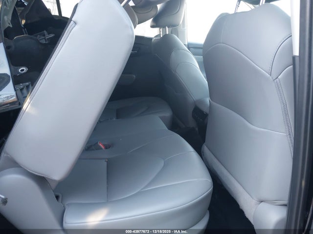 Продаж на аукціоні авто 2021 Toyota Highlander Xle, vin: 5TDGZRBH7MS136009, номер лоту: 43977672