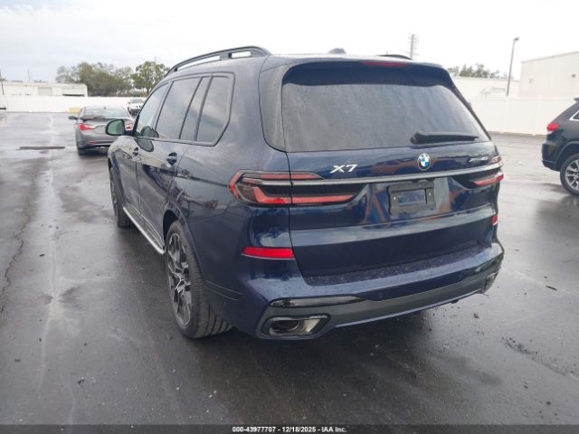 2025 BMW X7 5UX23EM04S9Y31814 Photo 2