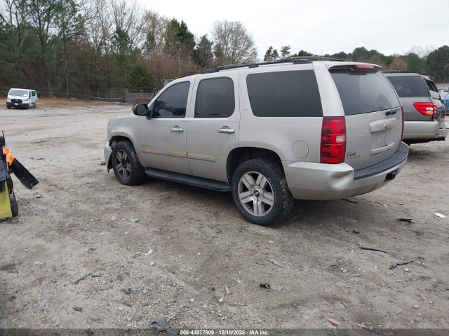 2007 CHEVROLET TAHOE 1GNFC13097R412532 Photo 2